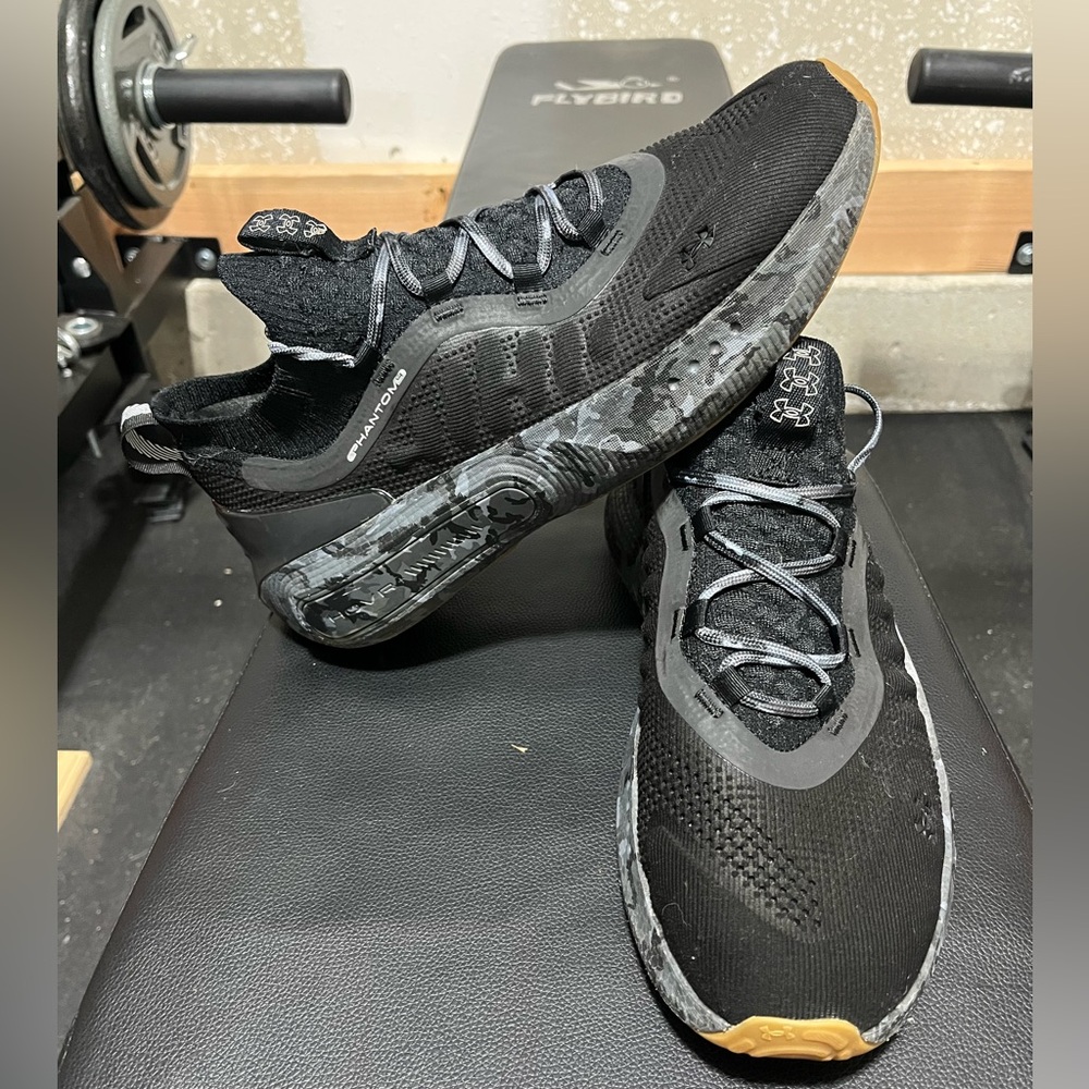 Under Armour HOVR Phantom 4